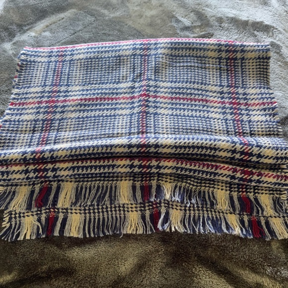 Jos. A. Bank Men’s Scarf - Picture 1 of 5